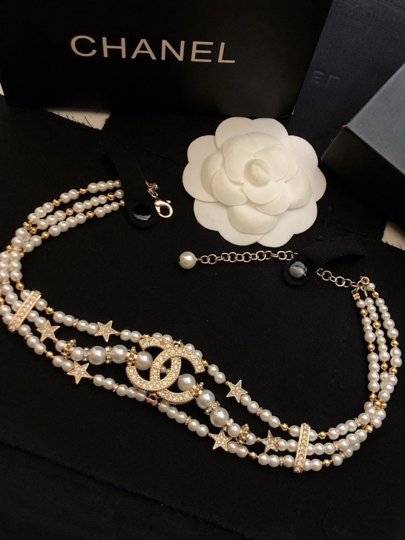 Breathable Chxnxl Necklaces 286592