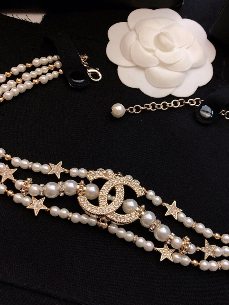 Breathable Chxnxl Necklaces 286592