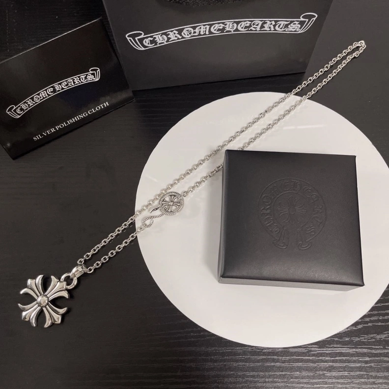 Chrxmx Hxxrts Necklaces AllSeason 297636