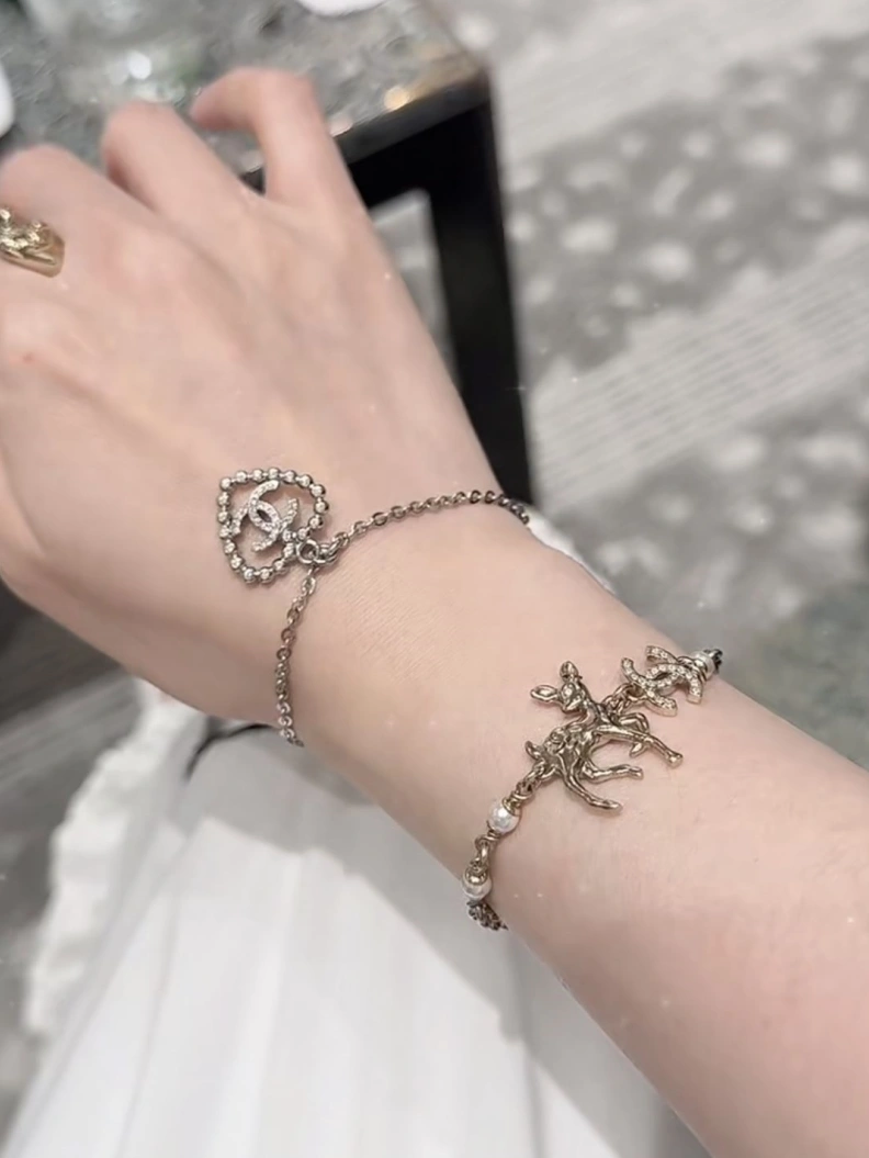 Compact Chxnxl Bracelets 287884