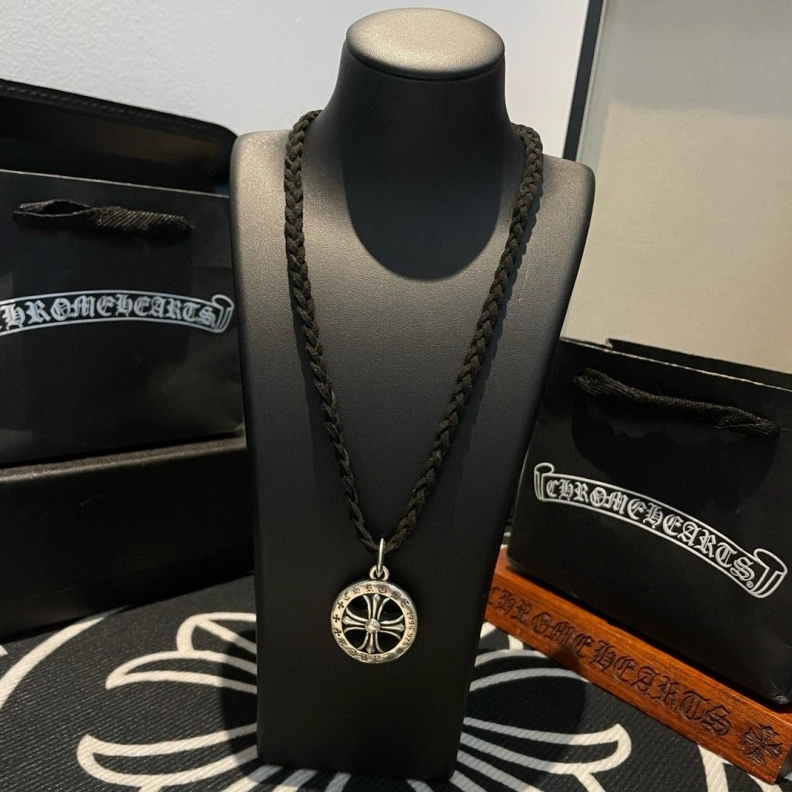 Cozy Chrxmx Hxxrts Necklaces 297629