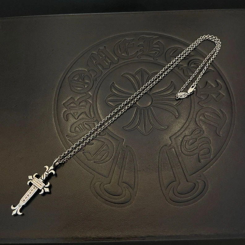 Chrxmx Hxxrts Necklaces Compact 297622