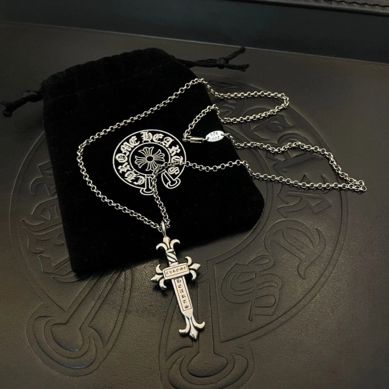 Chrxmx Hxxrts Necklaces Compact 297622