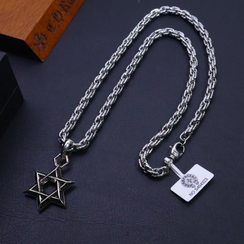 Classic Chrxmx Hxxrts Necklaces 297603