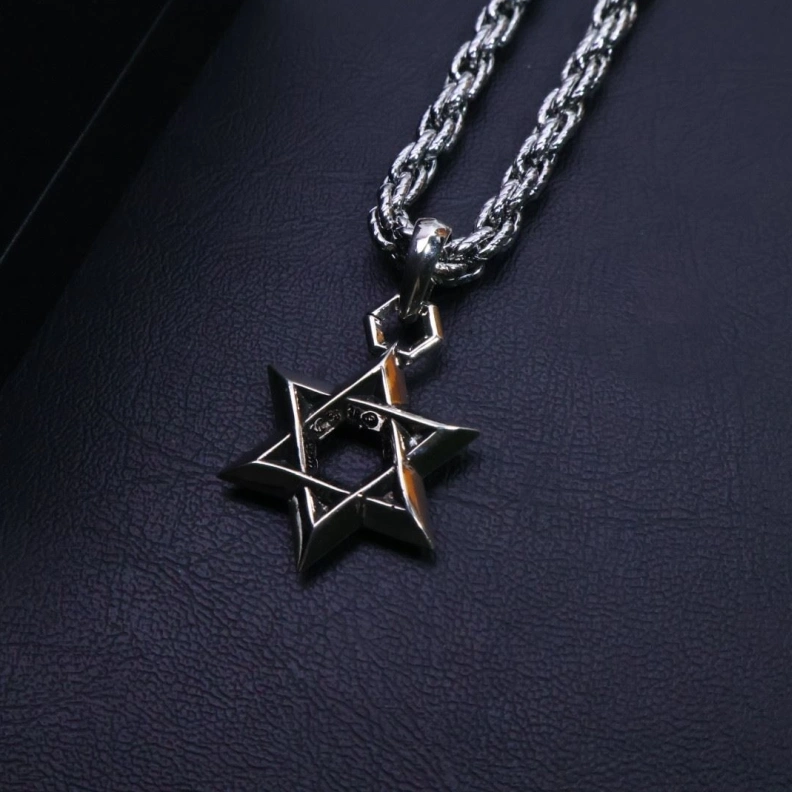 Classic Chrxmx Hxxrts Necklaces 297603