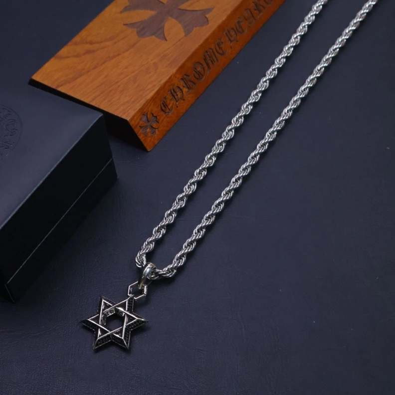 Bright Chrxmx Hxxrts Necklaces 297612