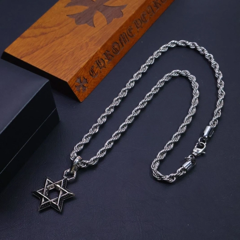 Bright Chrxmx Hxxrts Necklaces 297612