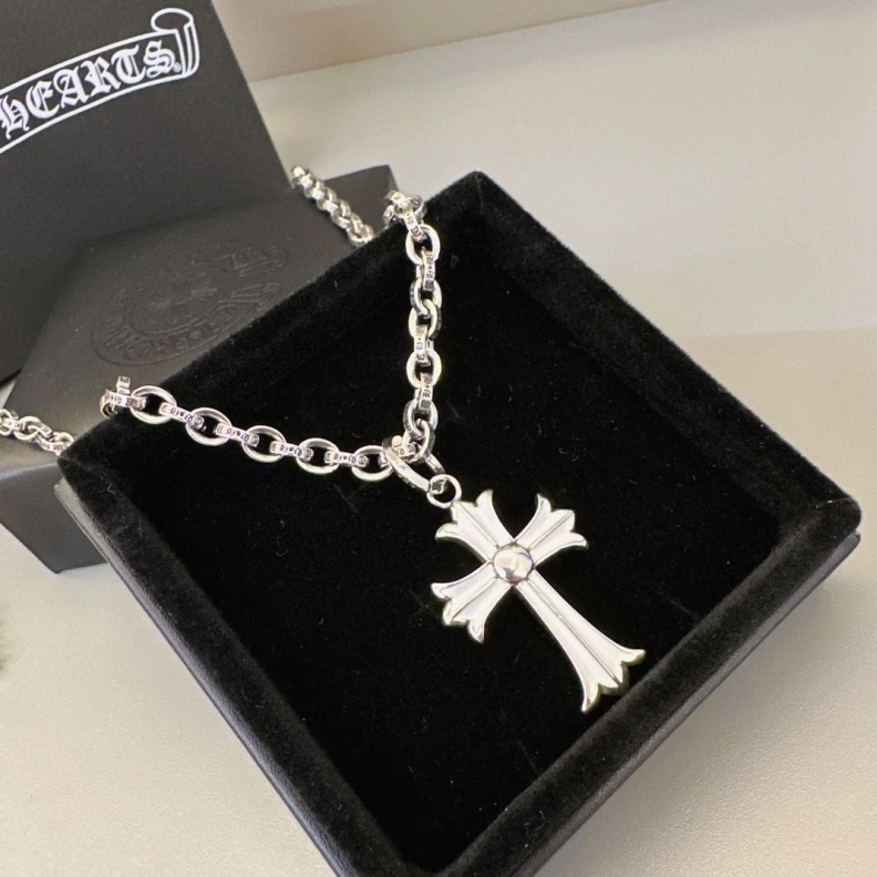 Chrxmx Hxxrts Necklaces Minimalist 297604