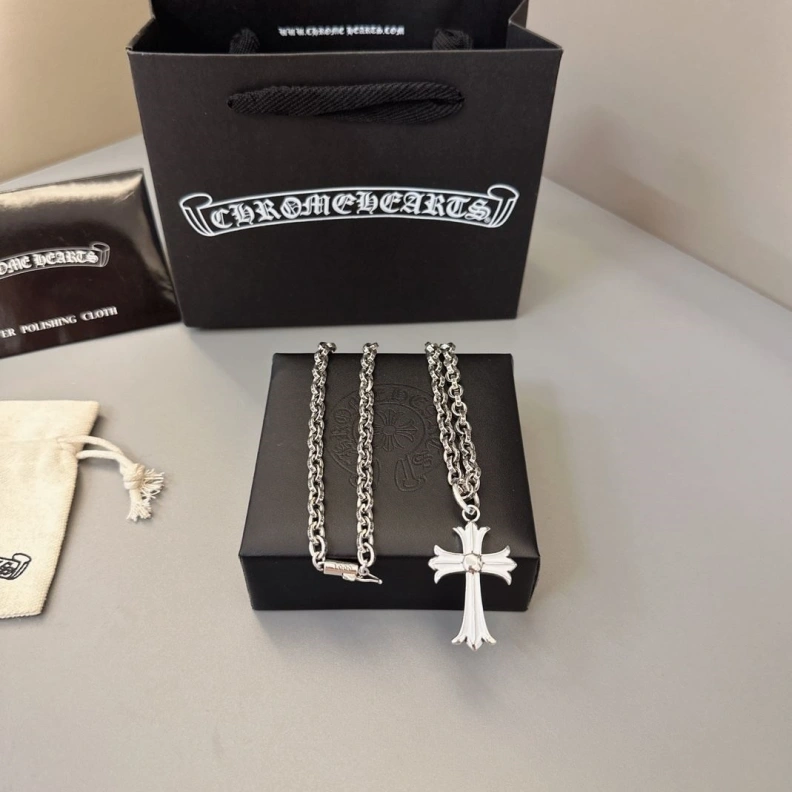 Chrxmx Hxxrts Necklaces Minimalist 297604