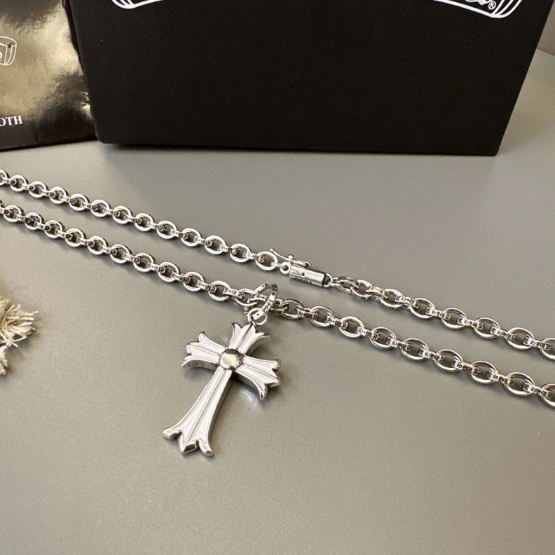 Chrxmx Hxxrts Necklaces Minimalist 297604