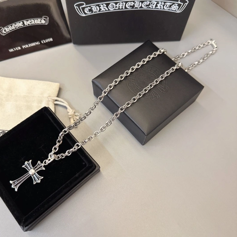 Bright Chrxmx Hxxrts Necklaces 297601