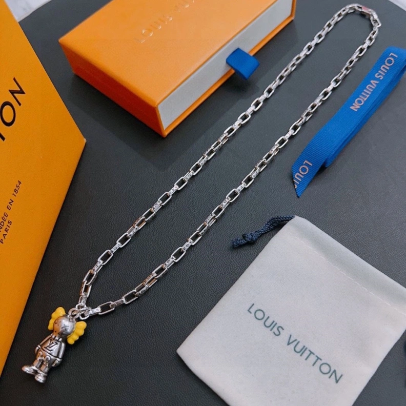 Functional LX Necklaces 309199