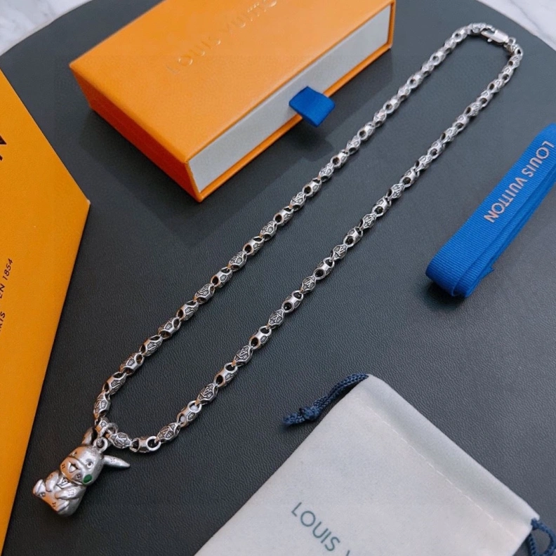 Functional LX Necklaces 309204