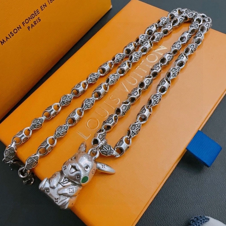 Functional LX Necklaces 309204