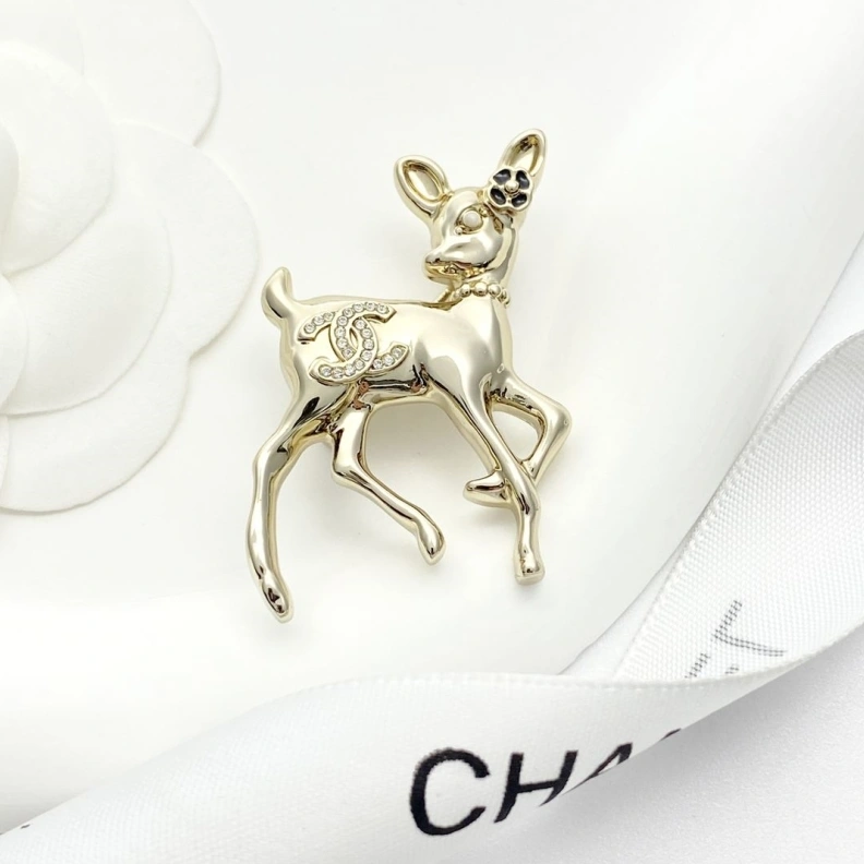 Unique Chxnxl Brooches 287726