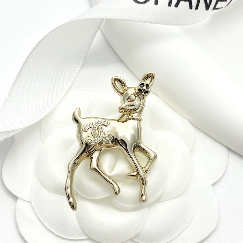 Unique Chxnxl Brooches 287726