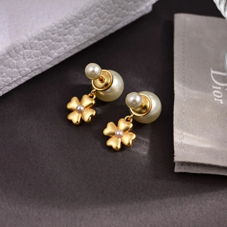 Christian Dxxr Earrings WellDesigned 294409