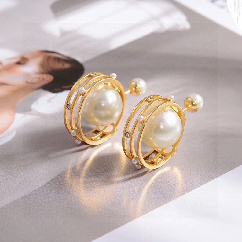 Christian Dxxr Earrings Flexible 294416