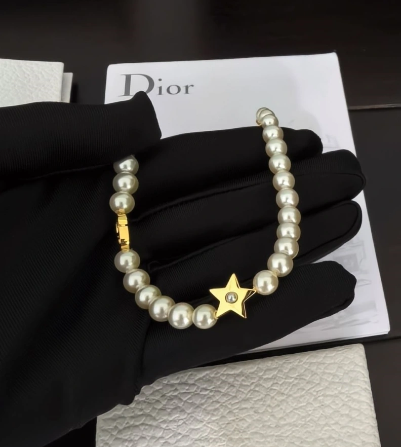 Breathable Christian Dxxr Necklaces 294322