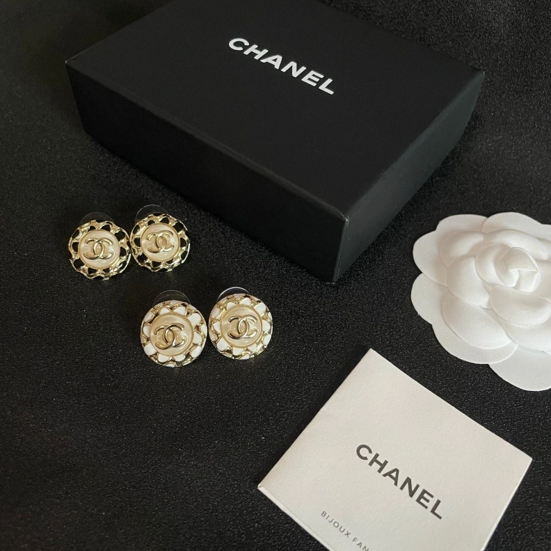 Comfortable Chxnxl Earrings 286988