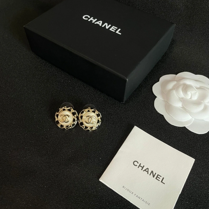 Comfortable Chxnxl Earrings 286988