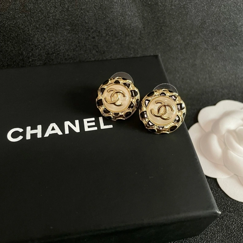 Comfortable Chxnxl Earrings 286988
