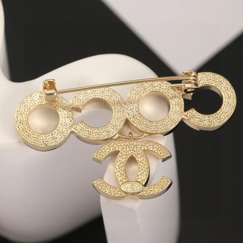 Chxnxl Brooches Sleek 287735