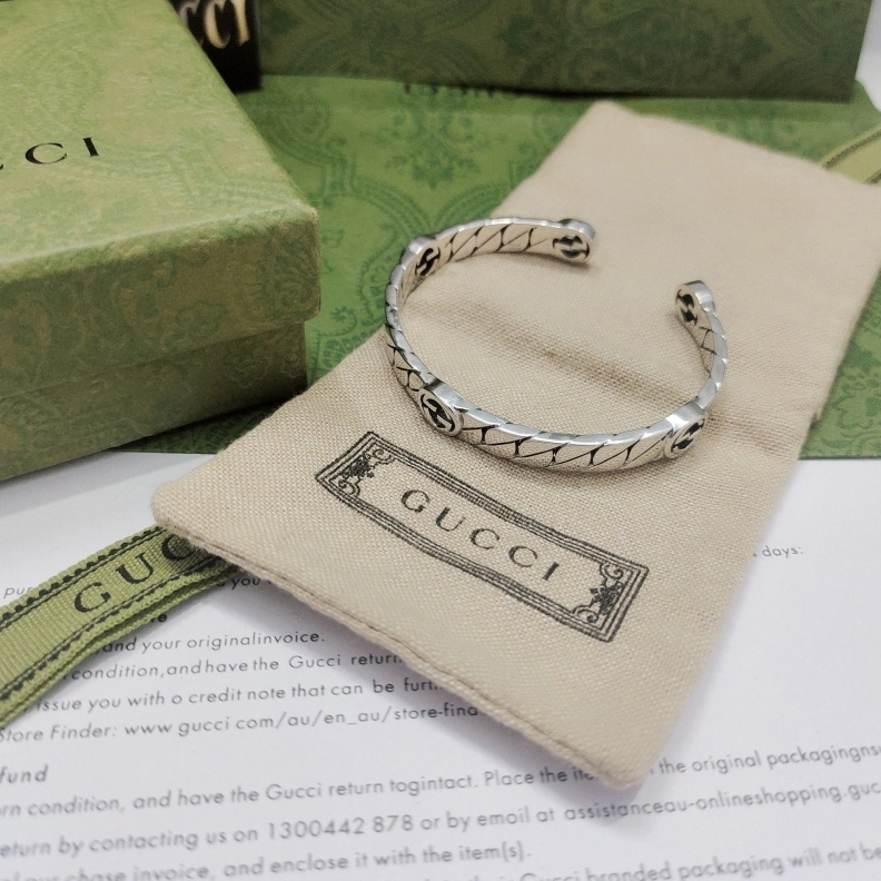 Vibrant Gxccx Bracelets 303223