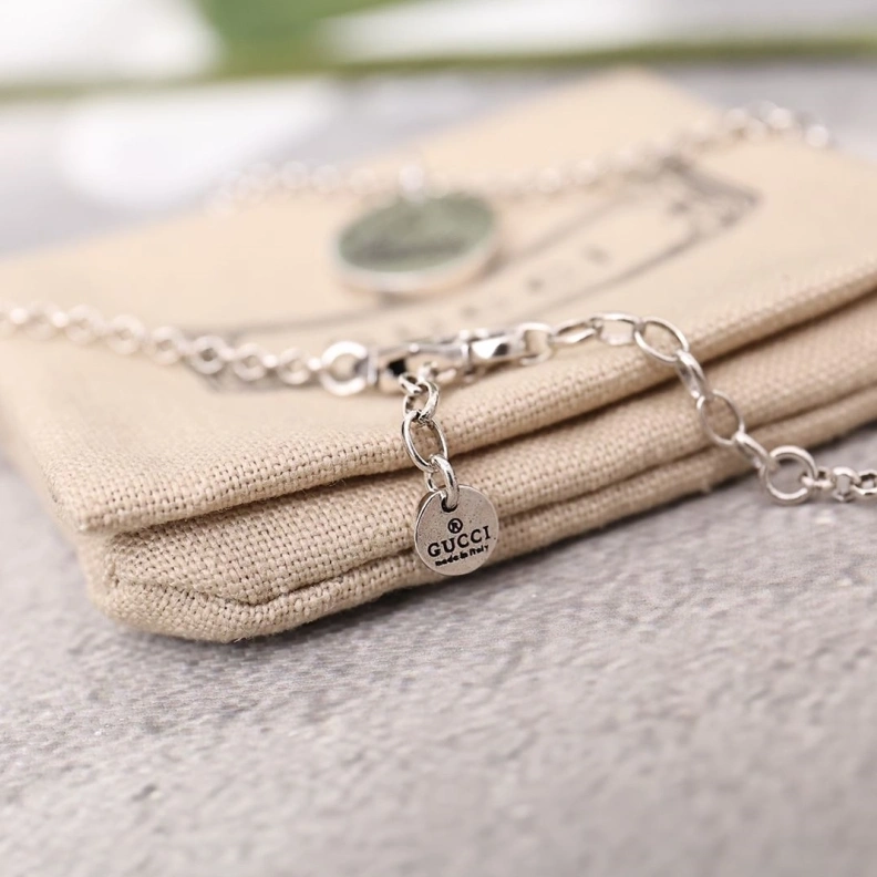 EyeCatching Gxccx Necklaces 302980