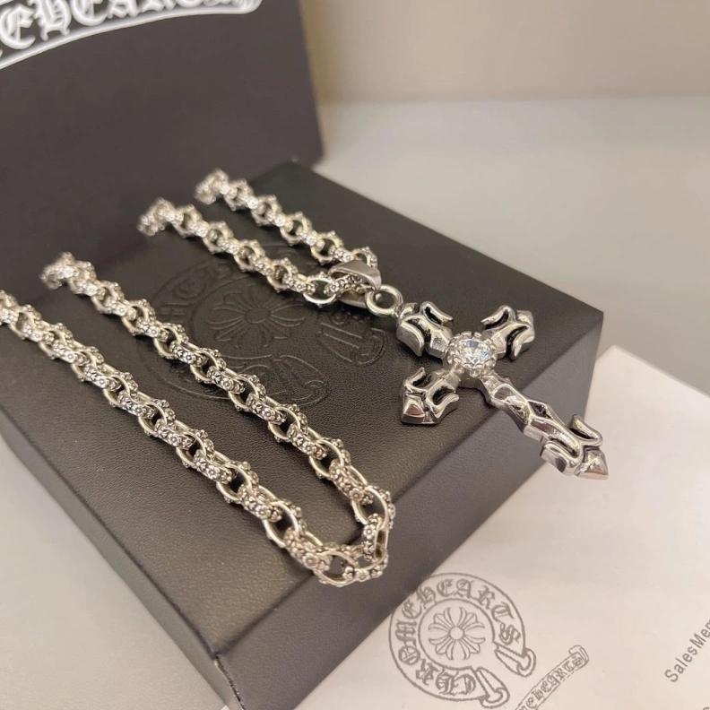 Comfortable Chrxmx Hxxrts Necklaces 297559