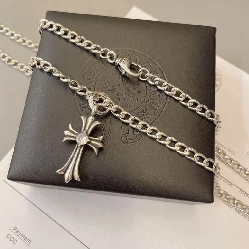 GoodFit Chrxmx Hxxrts Necklaces 297560