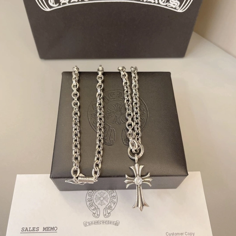 EasyMatch Chrxmx Hxxrts Necklaces 297566