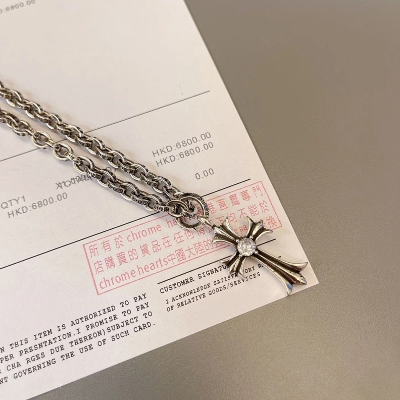 EasyMatch Chrxmx Hxxrts Necklaces 297566