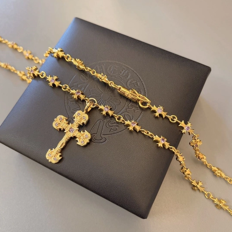 Chrxmx Hxxrts Necklaces Stylish 297565