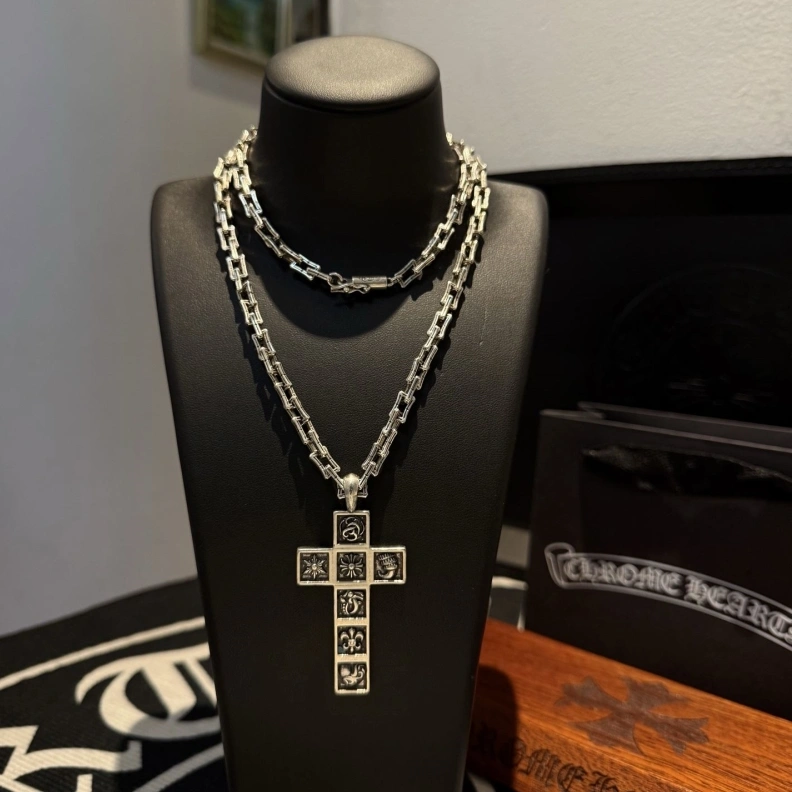 Chrxmx Hxxrts Necklaces Bold 297557