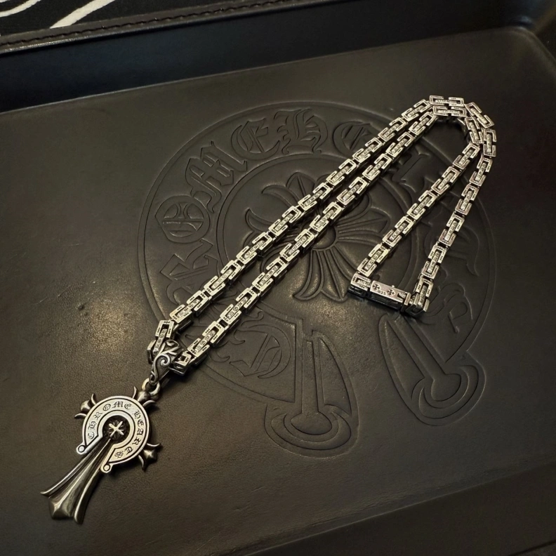 Chrxmx Hxxrts Necklaces Durable 297550
