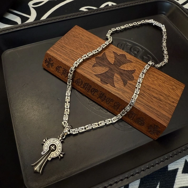 Chrxmx Hxxrts Necklaces Durable 297550