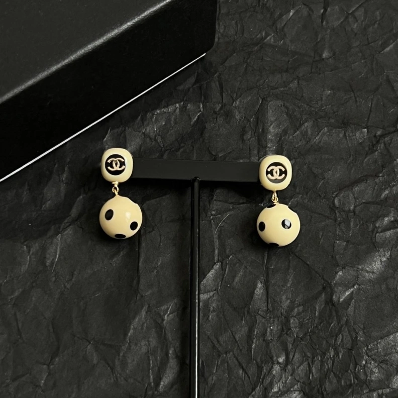 Flexible Chxnxl Earrings 286959
