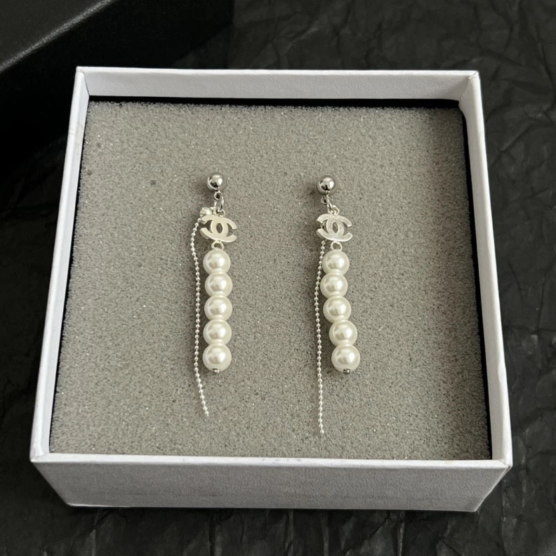 Durable Chxnxl Earrings 286972