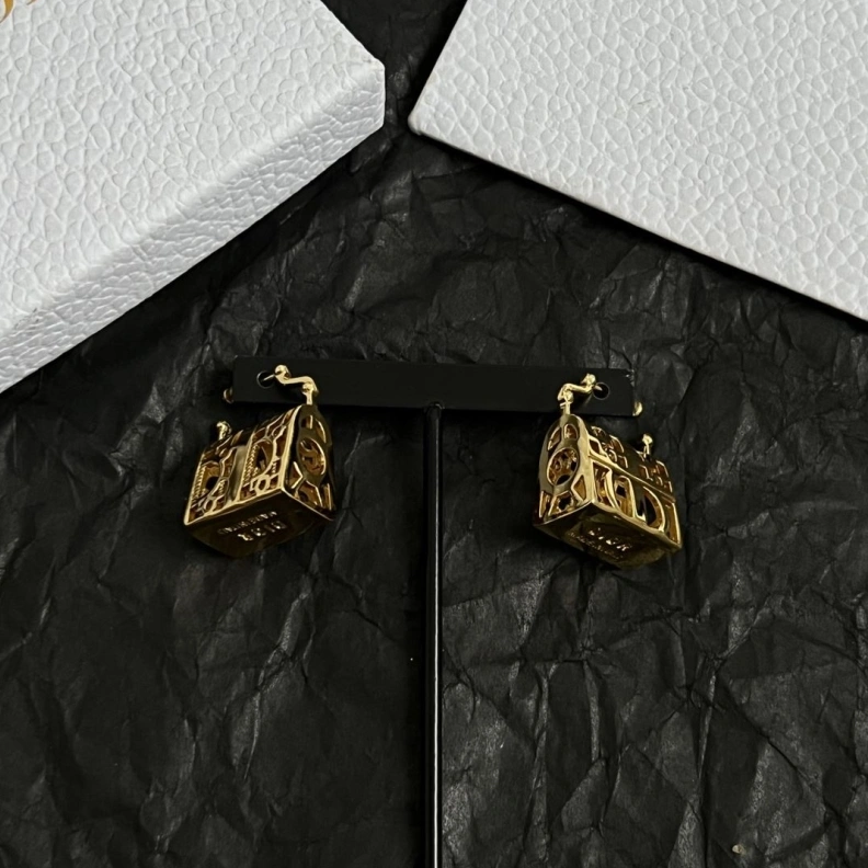 Christian Dxxr Earrings SmartChoice 294412