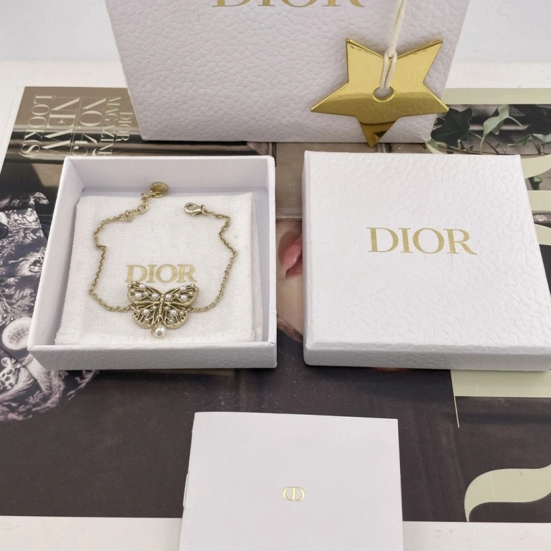 Cozy Christian Dxxr Necklaces 294331