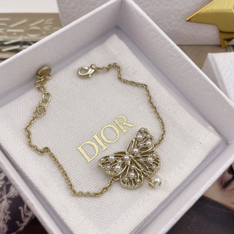 Cozy Christian Dxxr Necklaces 294331