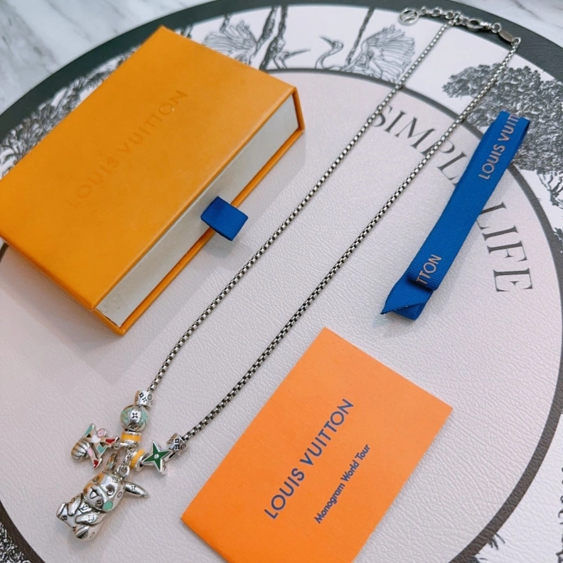 Functional LX Necklaces 309187
