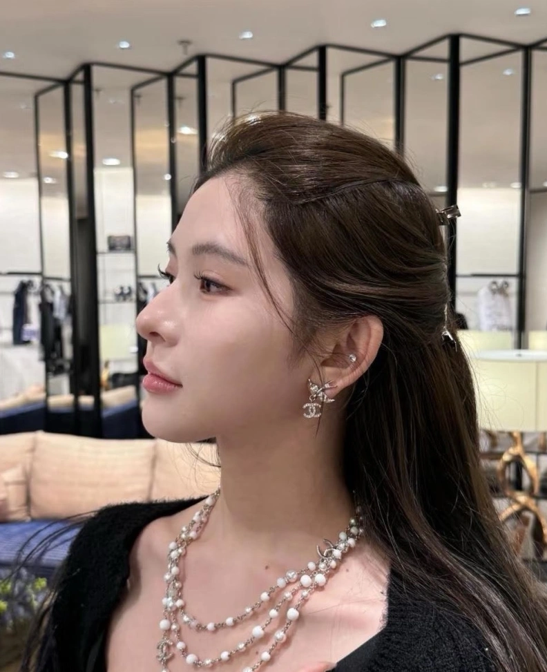 Elegant Chxnxl Earrings 286953