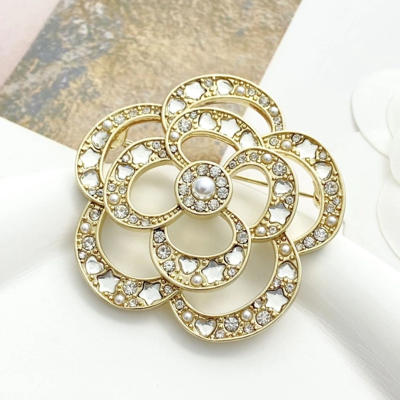 Unique Chxnxl Brooches 287724