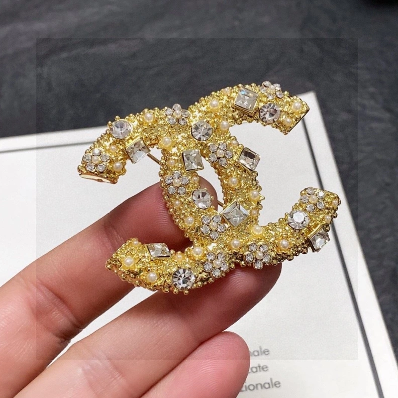 Elegant Chxnxl Brooches 287722