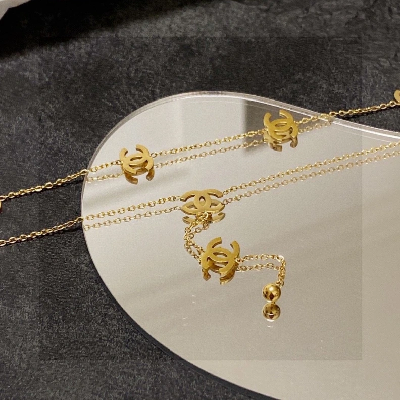 Fashionable Chxnxl Necklaces 286565