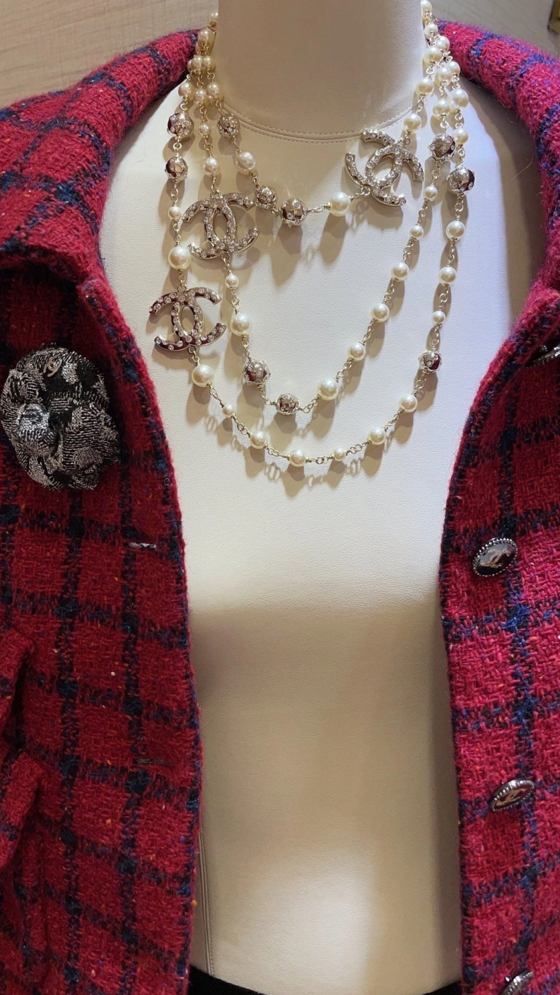 Minimalist Chxnxl Necklaces 286564