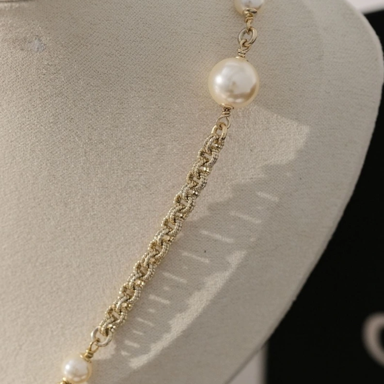 EyeCatching Chxnxl Necklaces 285567