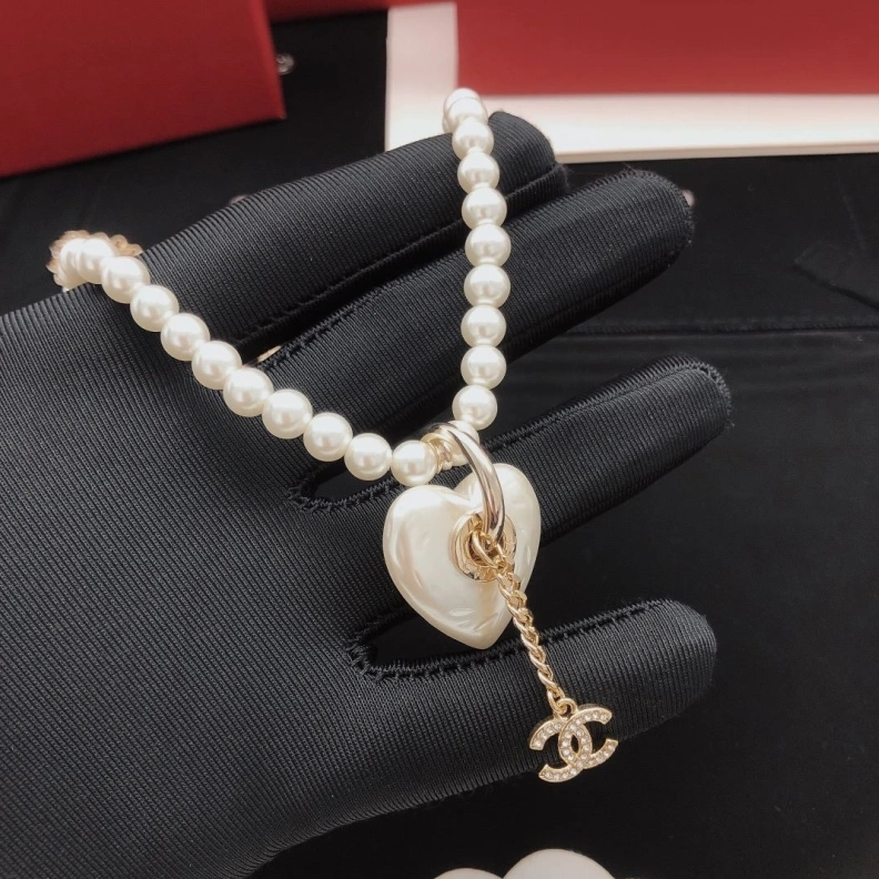 Affordable Chxnxl Necklaces 285564